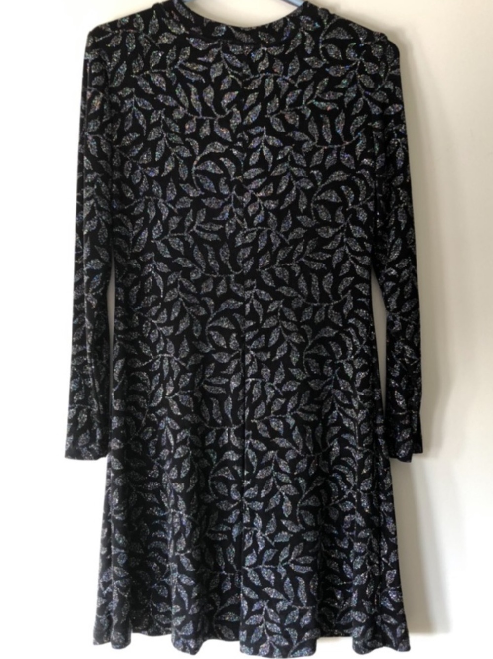 Sparkly Leaf Ronni Nicole Dress 👗 - Picture 2 of 7